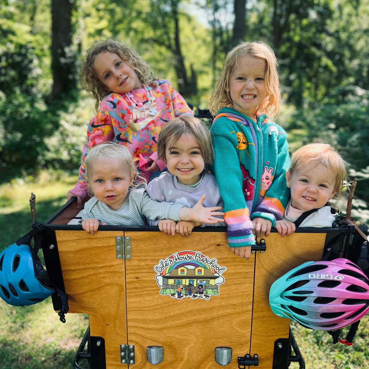 The Preschool cargo bike for 6 kids - daycare and nature school - #color_Honey Woodgrain