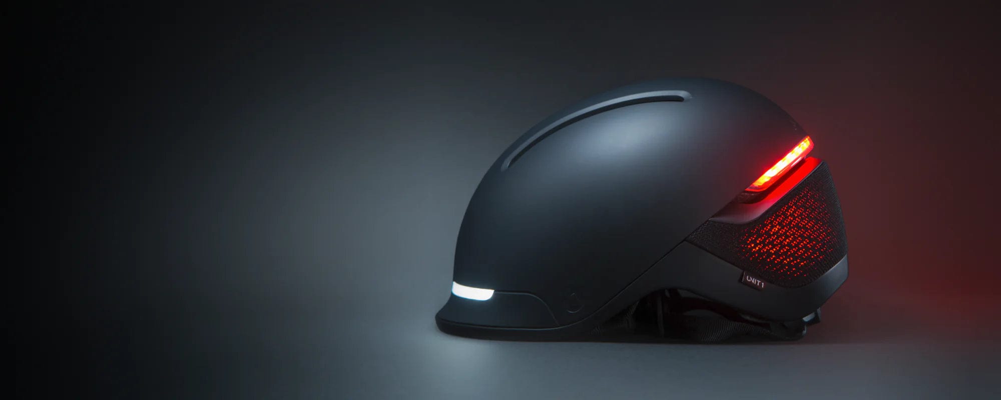 Faro smart helmet with lights on side view